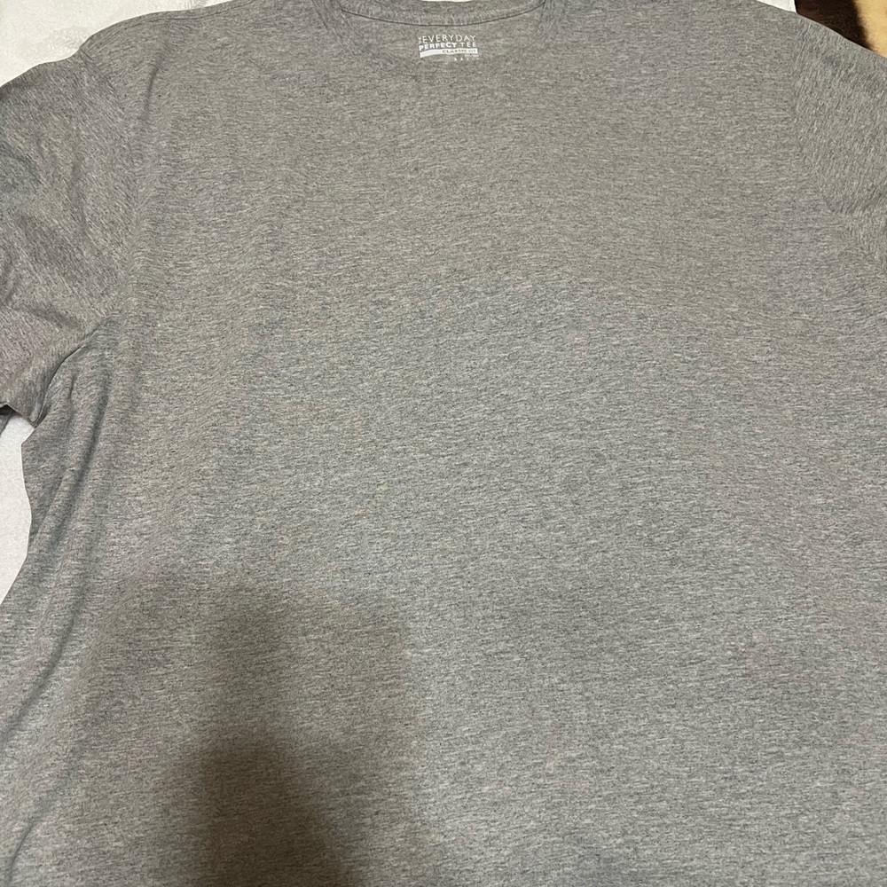 Basic Editions Gray Short Sleeve Tee